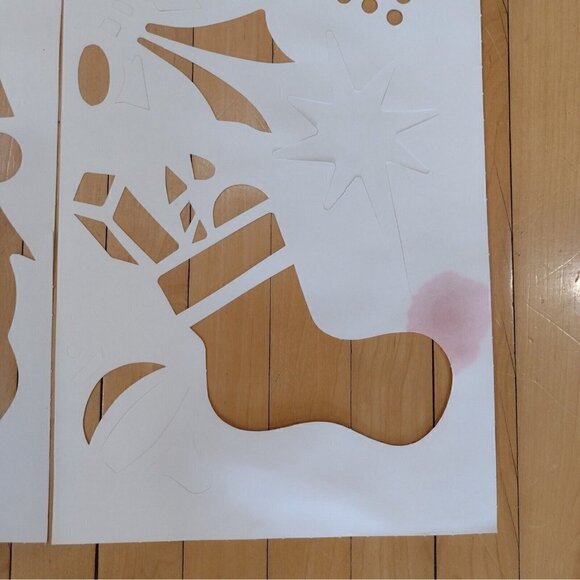 Vintage Holly Trim Christmas Stencils 32 Designs Mirrors & Windows OPENED - Picture 4 of 5